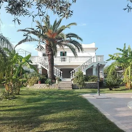 Augusta Holiday Villa *